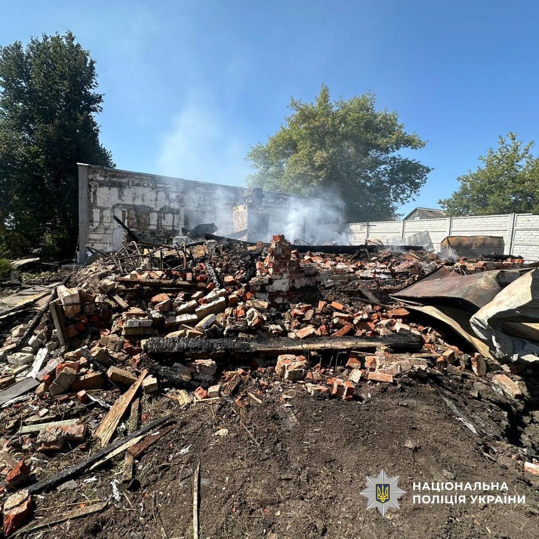 Як виглядають місця влучань ворожих дронів показали правоохоронці: Новини Харкова